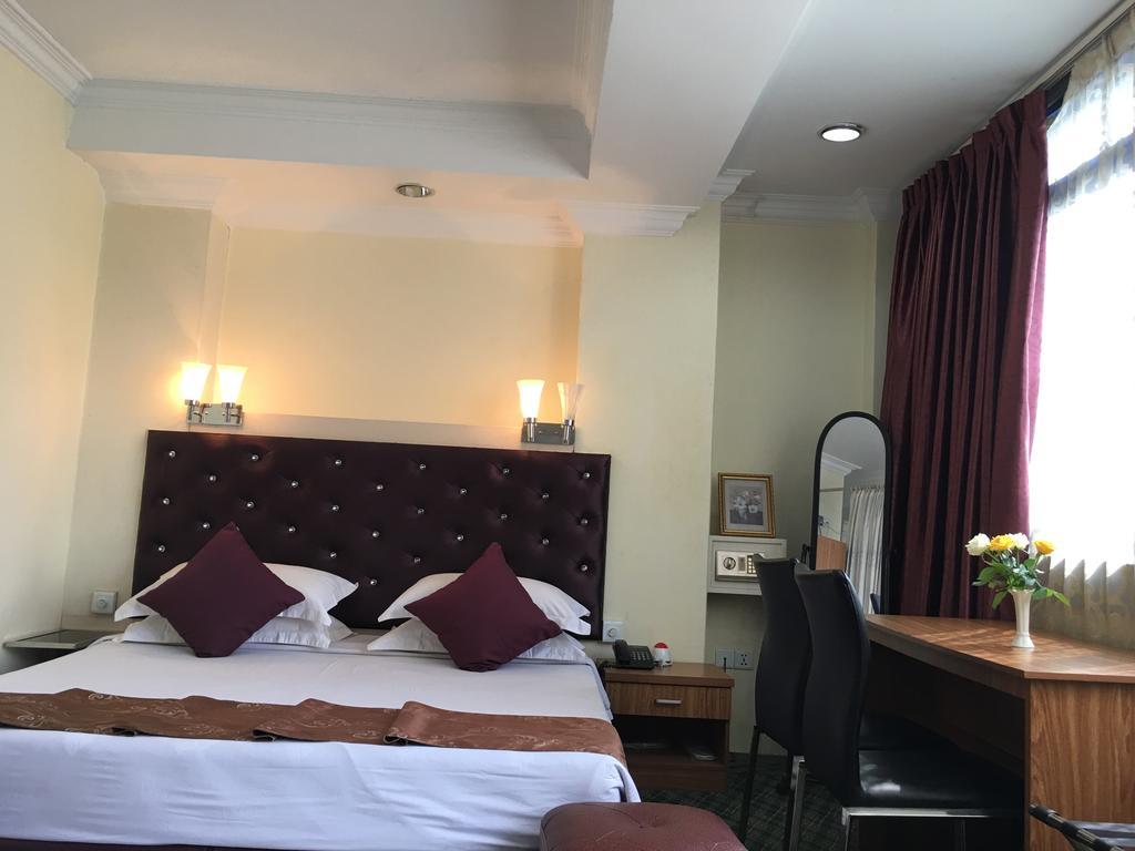 Yangon Good Time Hotel Exterior foto